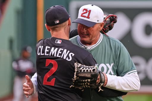 Rocket returns: Roger Clemens throws out 1st pitch to son Kody at Fenway