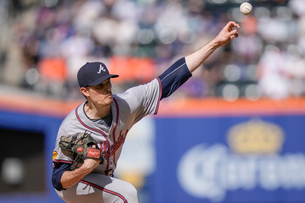 Braves have combined no-hitter through 8 innings against the Mets