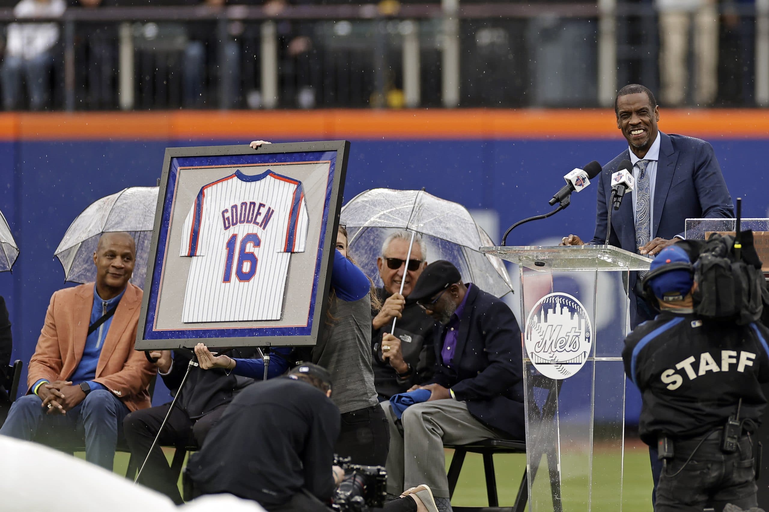 New York Mets Retire Dwight “Doc” Gooden’s Number