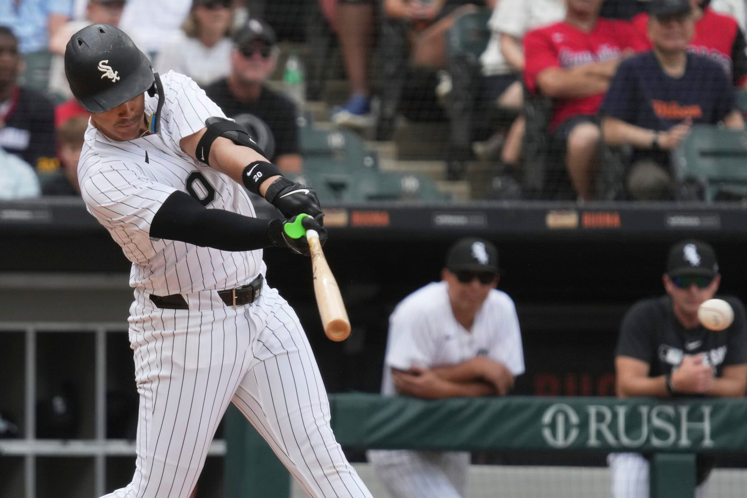 Vargas has tiebreaking hit in 8th inning as White Sox rally to beat Blue Jays 4-2