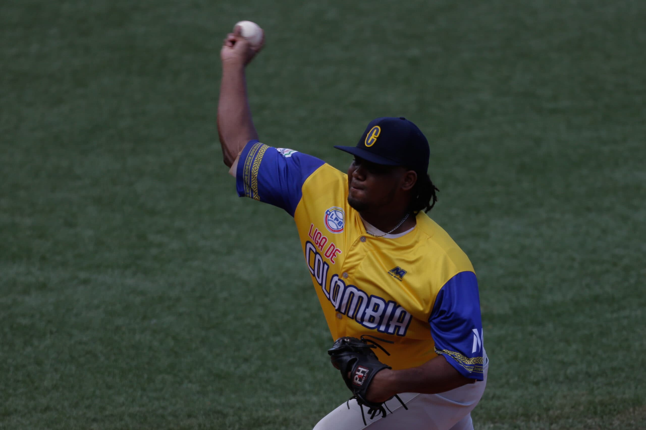 Colombia Tops Puerto Rico 7-1 On First Day of Caribbean Series