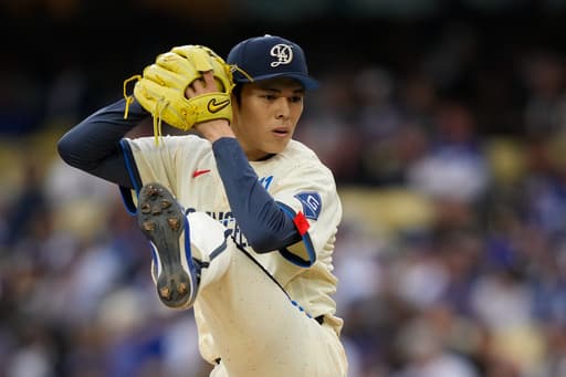 Dodgers score 6 runs in 4th to snap the Cubs’ 10-game winning streak with 12-4 victory