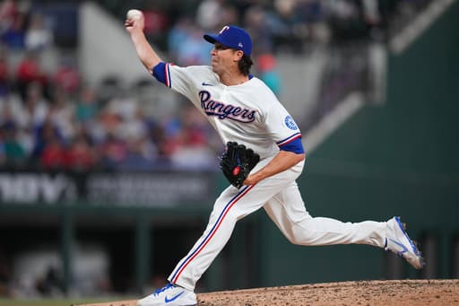 Rangers say MRI shows no issue with deGrom’s knee after 2-time Cy Young winner says he’s fine