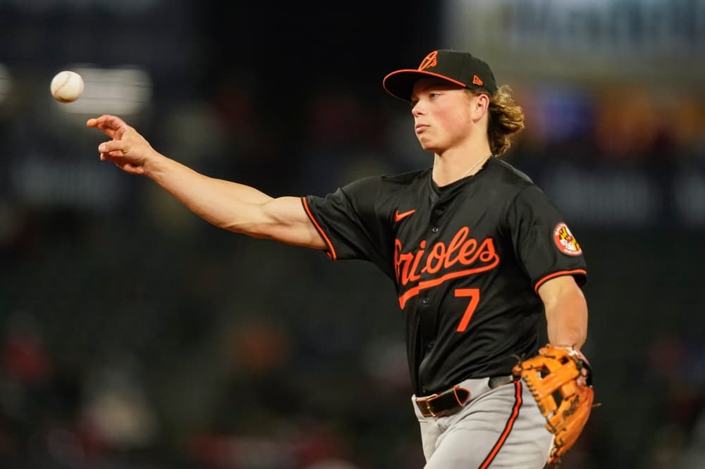 Orioles send former No. 1 pick Holliday back to minors after he hit .059 in 10 MLB games