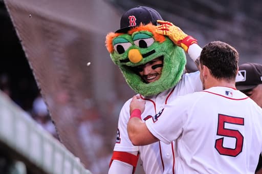 Durbin hits grand slam and Abreu goes deep twice as streaking Red Sox rout White Sox 14-2