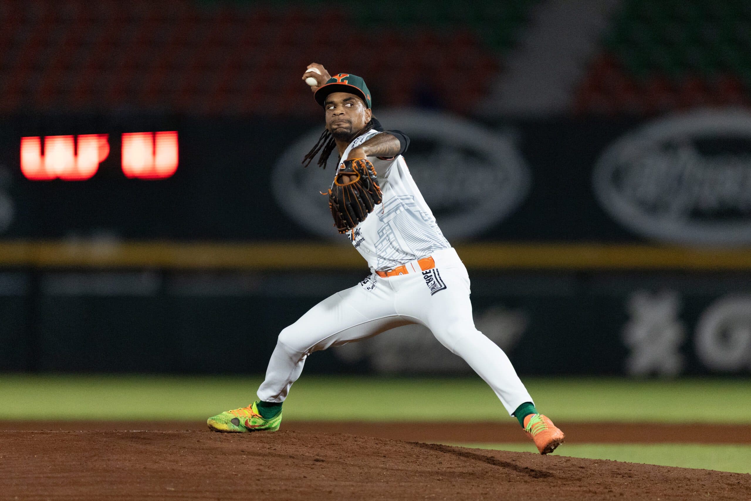 Liga Mexicana de Beisbol: Ronnie Williams Heads to Tabasco As League’s Transaction Deadline Looms