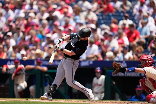 Liam Hicks removed from Marlins’ lineup vs. Giants because of back tightness