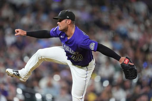 Braves acquire reliever Tyler Kinley from Rockies for minor league pitcher Austin Smith