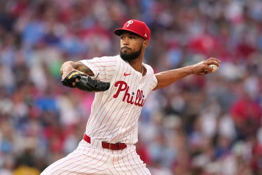 Sanchez allows 4 hits in a complete-game victory as the Phillies beat the Red Sox 4-1