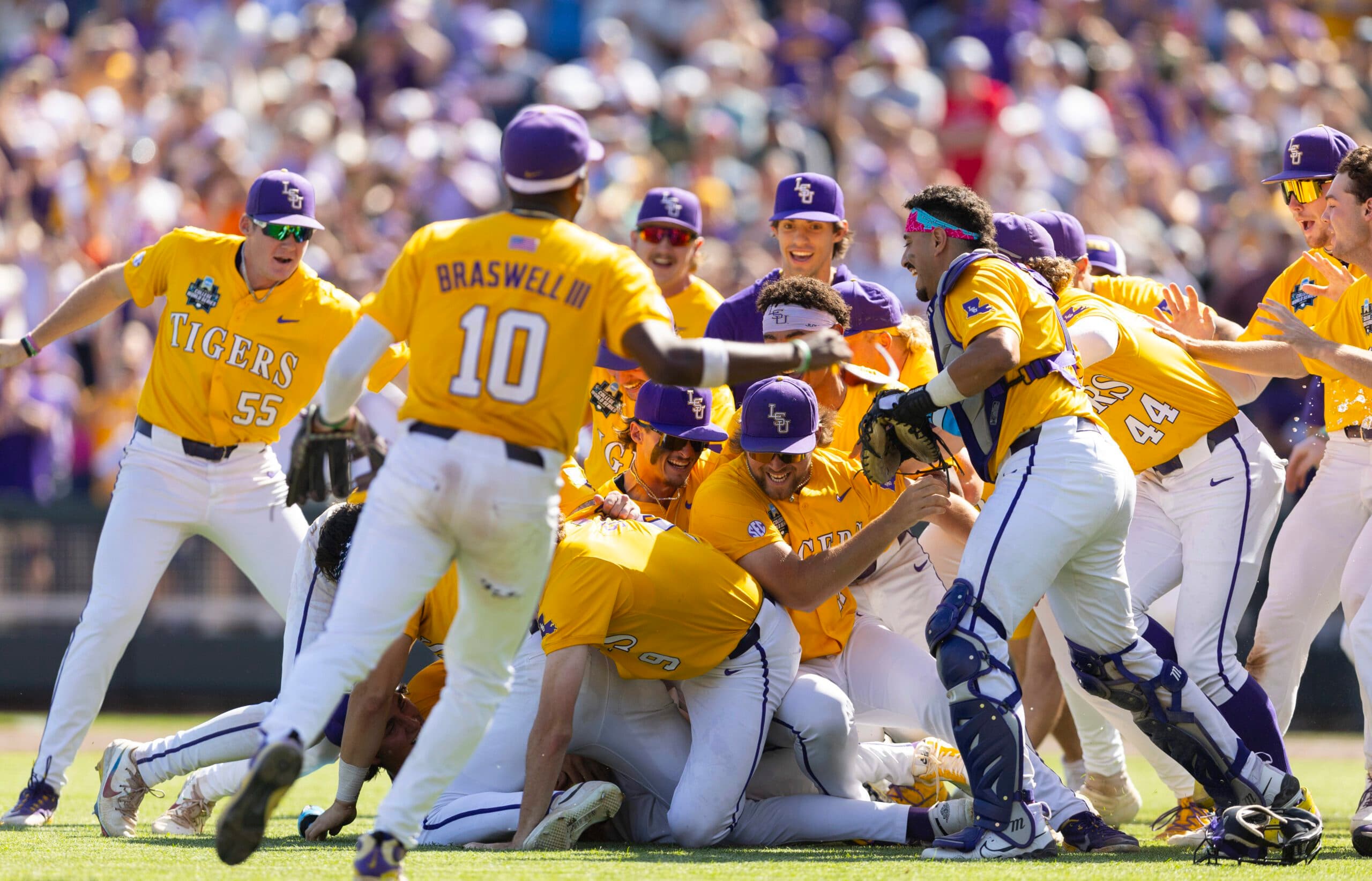 CWS: LSU Tigers Cruise Past Coastal Carolina Chanticleers 5-3 For Second National Title In Three Years