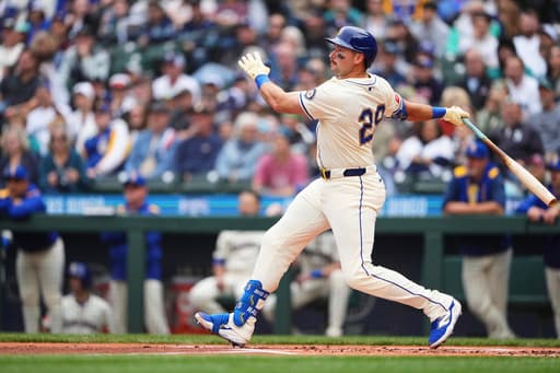 Raleigh hits 54th homer, ties Mantle’s record for most in season by a switch-hitter