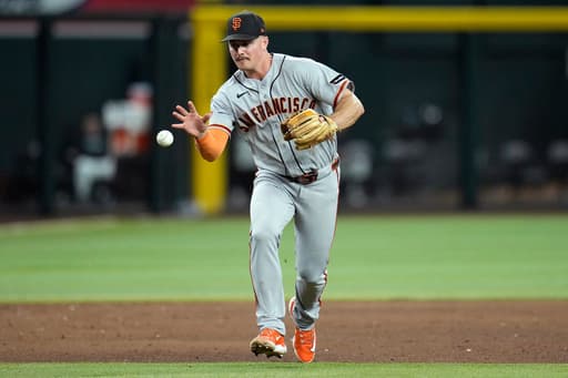 Giants third baseman Matt Chapman goes on injured list with abdominal strain