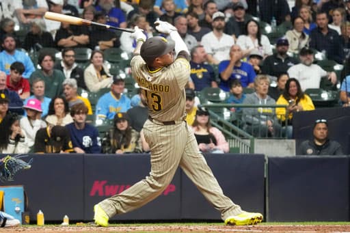 Manny Machado homers again as Padres defeat Brewers 2-0
