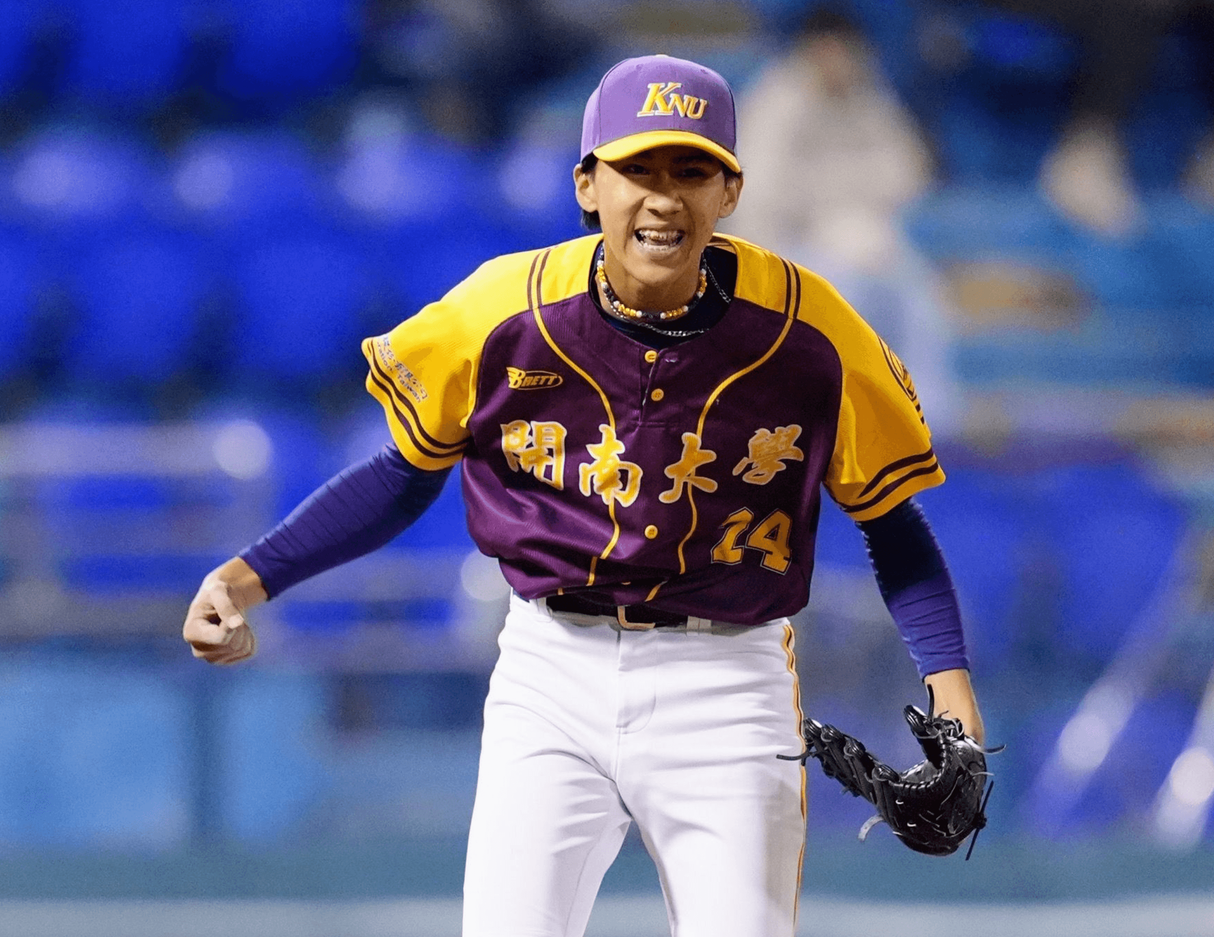 Brewers sign 19-year-old Taiwanese RHP to minor league contract