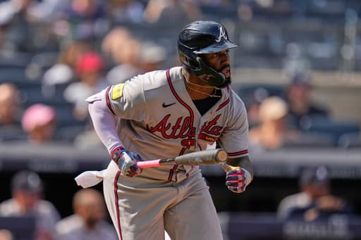 Michael Harris II hits tiebreaking single in 10th inning as Braves edge Yankees 2-1