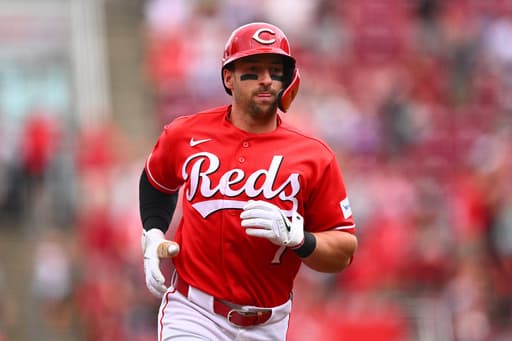 Sal Stewart’s 3-run homer in 4-run first inning spoils Kodai Senga’s return as Reds beat Mets 5-3