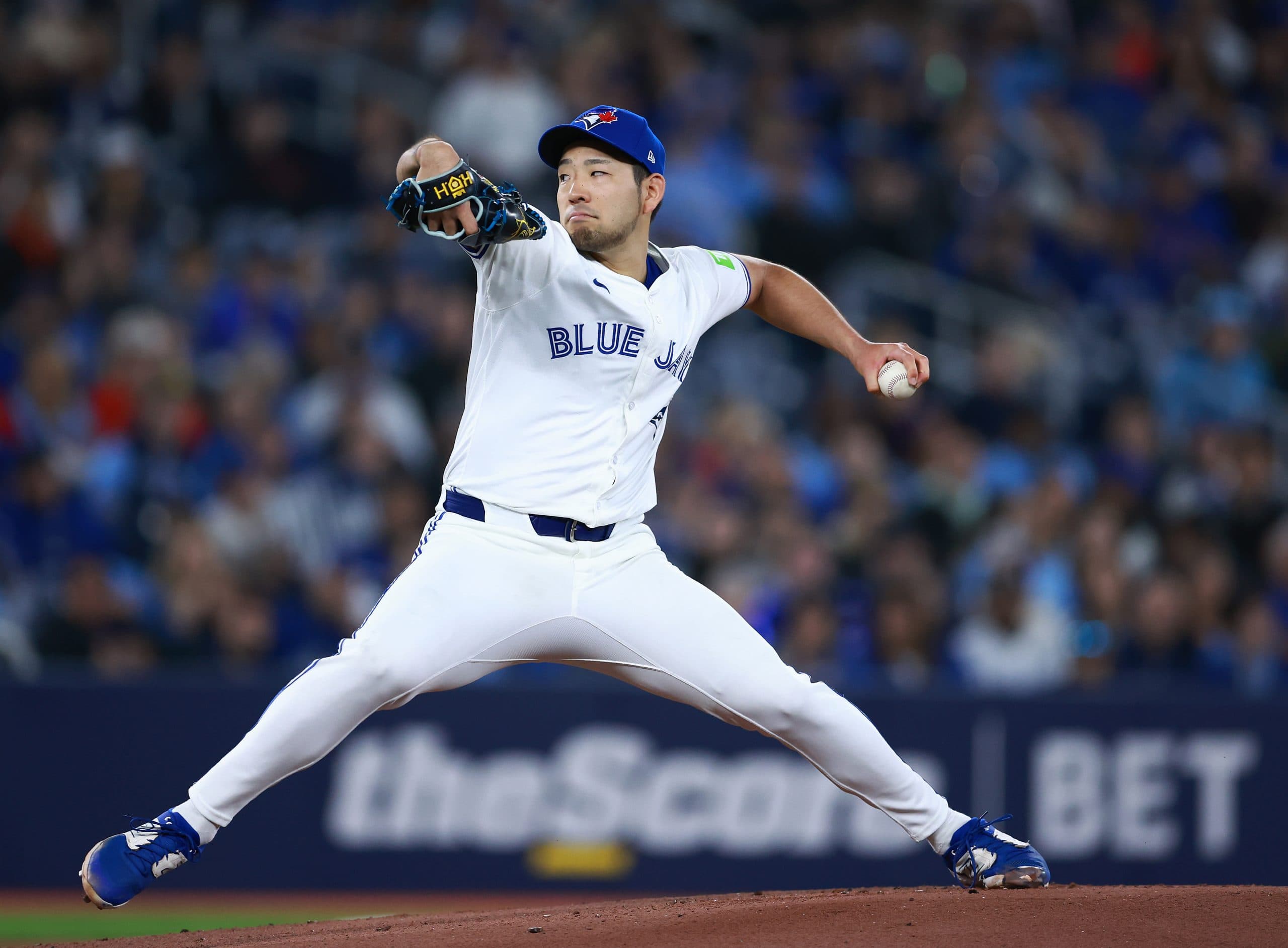 Left-Hander Yusei Kikuchi and the LA Angels Finalize a $63 million, 3-Year Deal