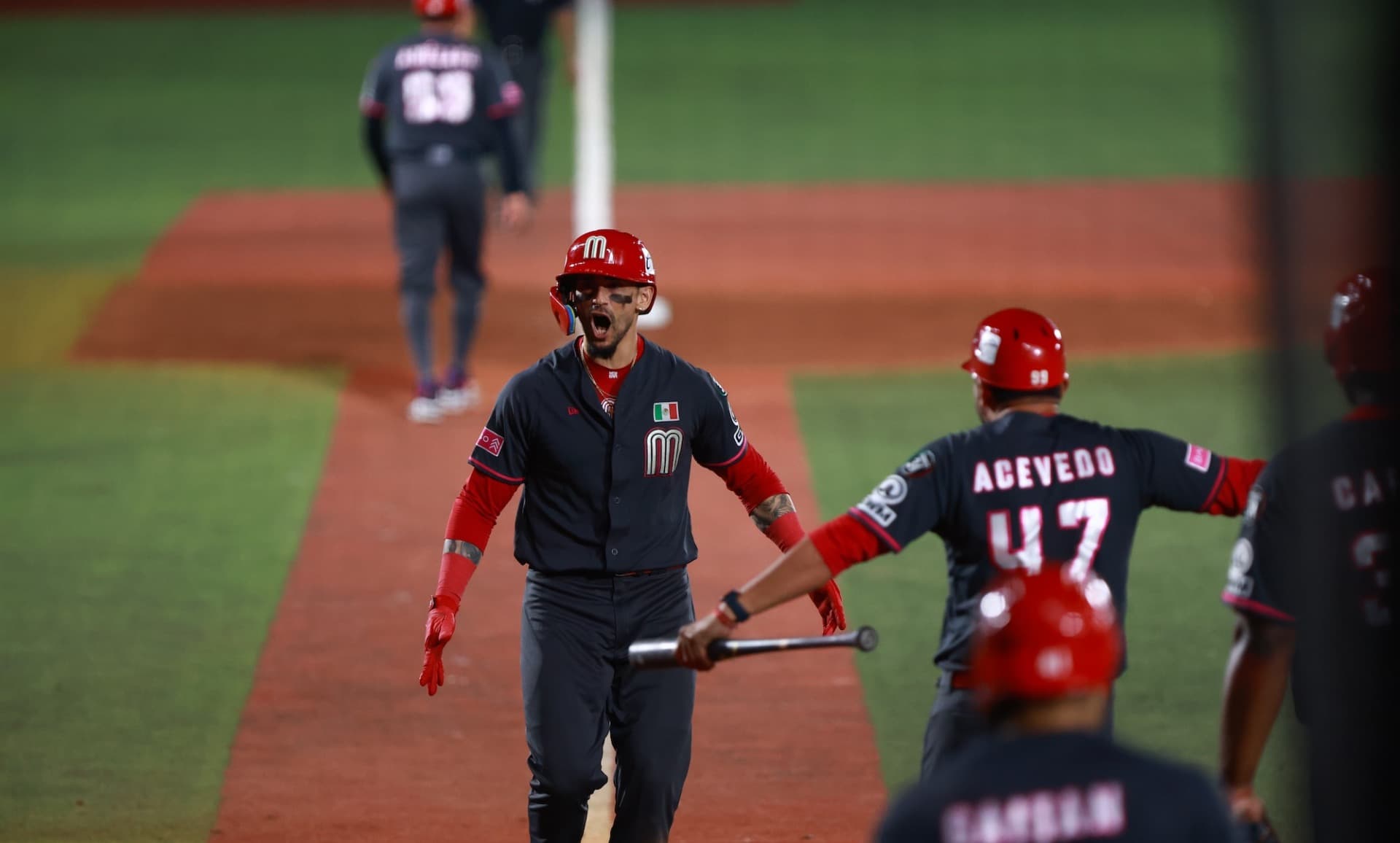 Juan Perez’s Clutch Grand Slam Pushes Mexico Past the Netherlands 