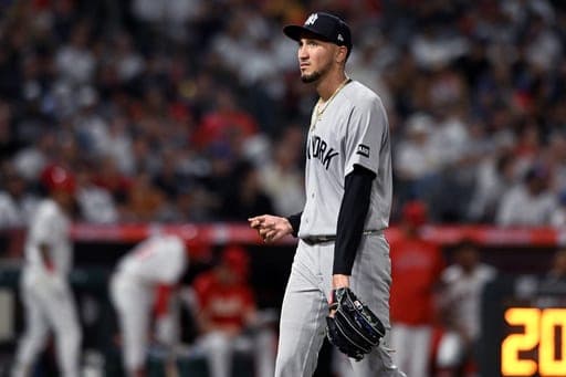 New York Yankees pitcher Elmer Rodriguez (71) comes out of the game against the Los Angeles Angels in the fourth inning of a baseball game Monday, Aug. 31, 2026, in Anaheim, Calif. (AP Photo/Wally Skalij) (AP Photo/Wally Skalij)