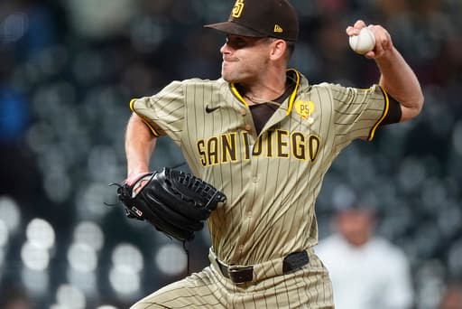 Cubs acquire reliever Tom Cosgrove in trade with Padres for cash, send him to Triple-A Iowa