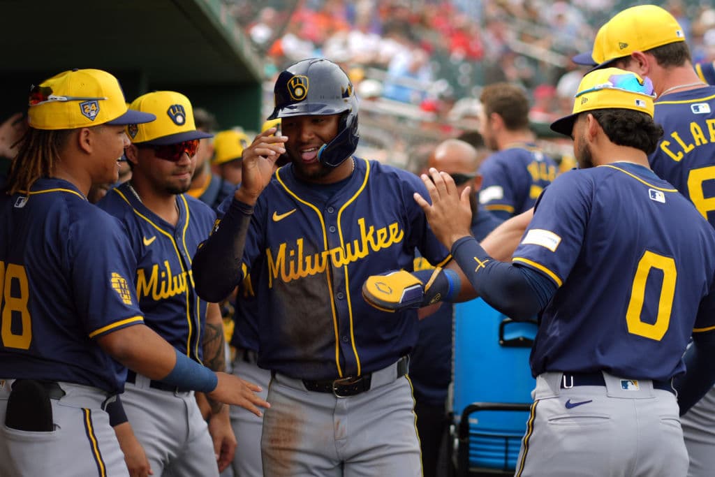 10 International Prospects to Watch in MLB’s 2024 Spring Breakout