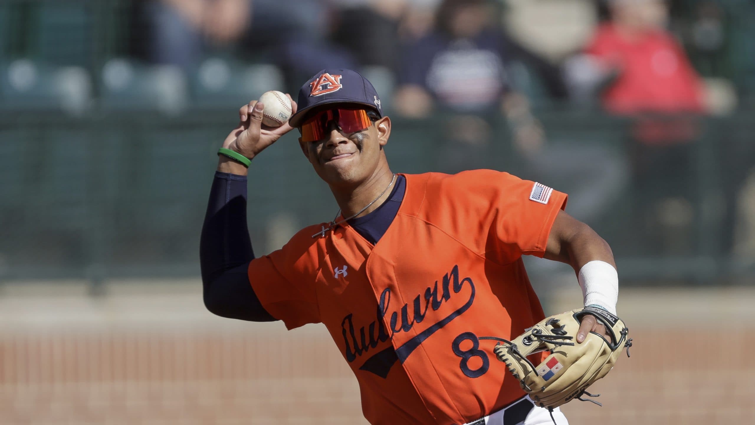 Panama Native Eric Guevara of Auburn Wins SEC Player of the Week
