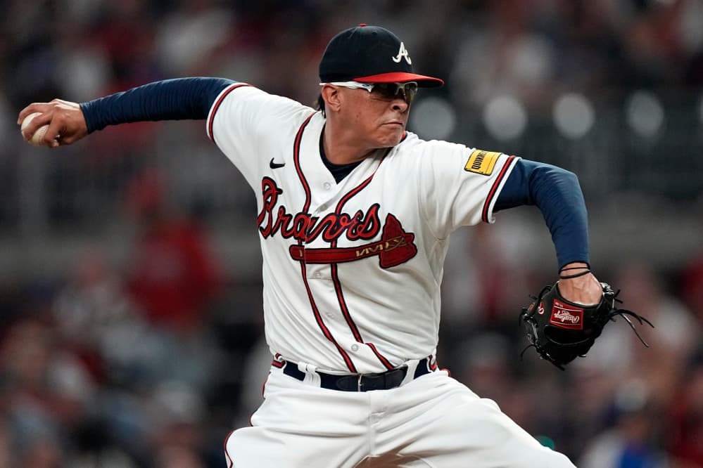 Braves send Jackson Stephens to Triple-A, clearing a spot for Jesse Chavez
