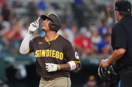 Manny Machado hits a 3-run homer in 10th and has 5 RBIs as Padres beat Rangers 6-4