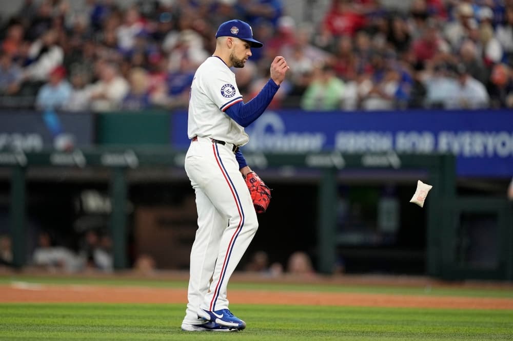 Rangers’ Nathan Eovaldi leaves Thursday’s game with right groin tightness