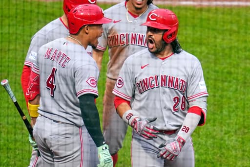 Eugenio Suárez hits 3-run homer in 9th as Reds rally for 9-7 win over Pirates