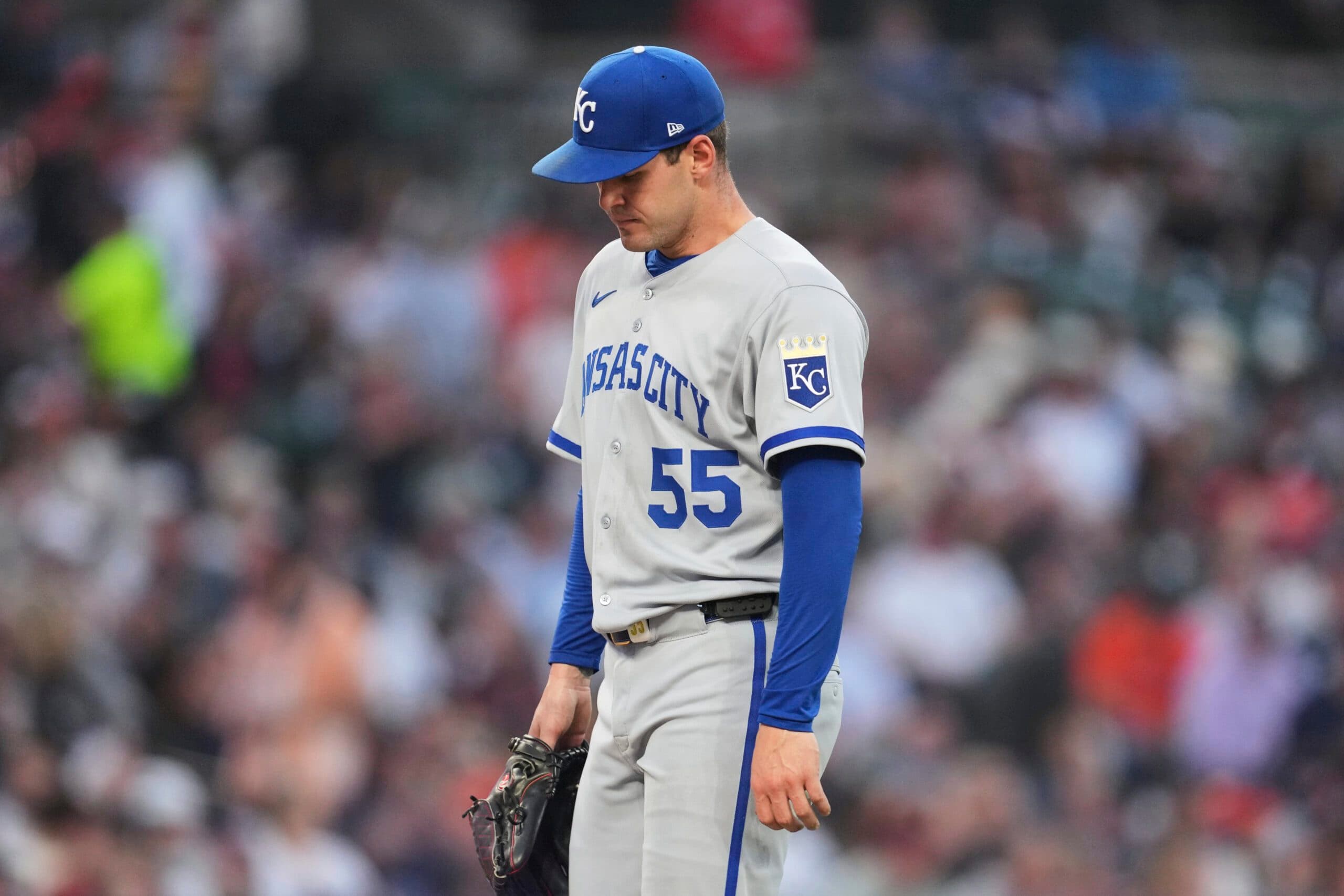Royals’ Ragans will be shut down for 4 weeks with a mild rotator cuff strain