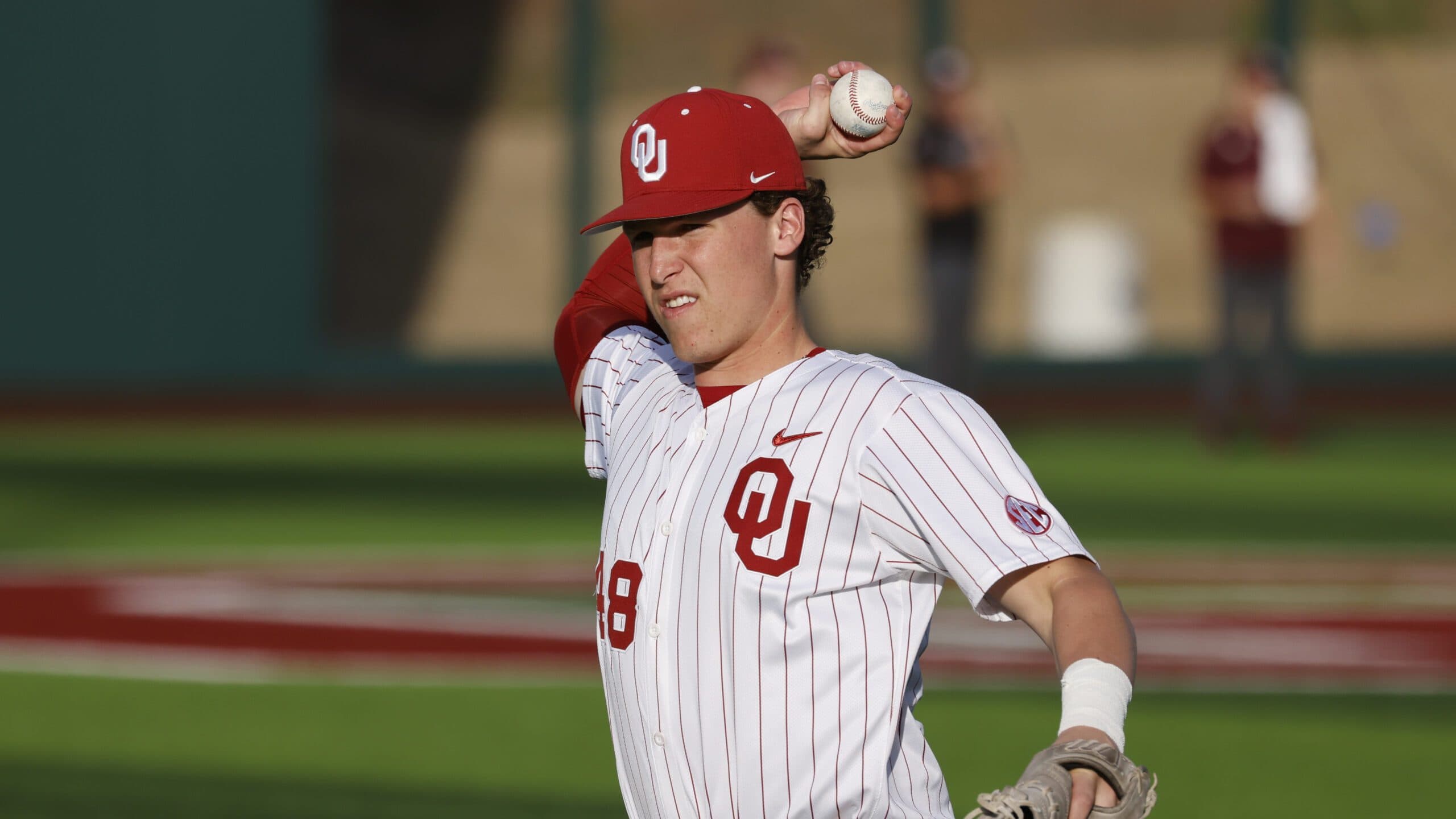 Deiten Lachance Showcases Toughness in College World Series Win over Alabama