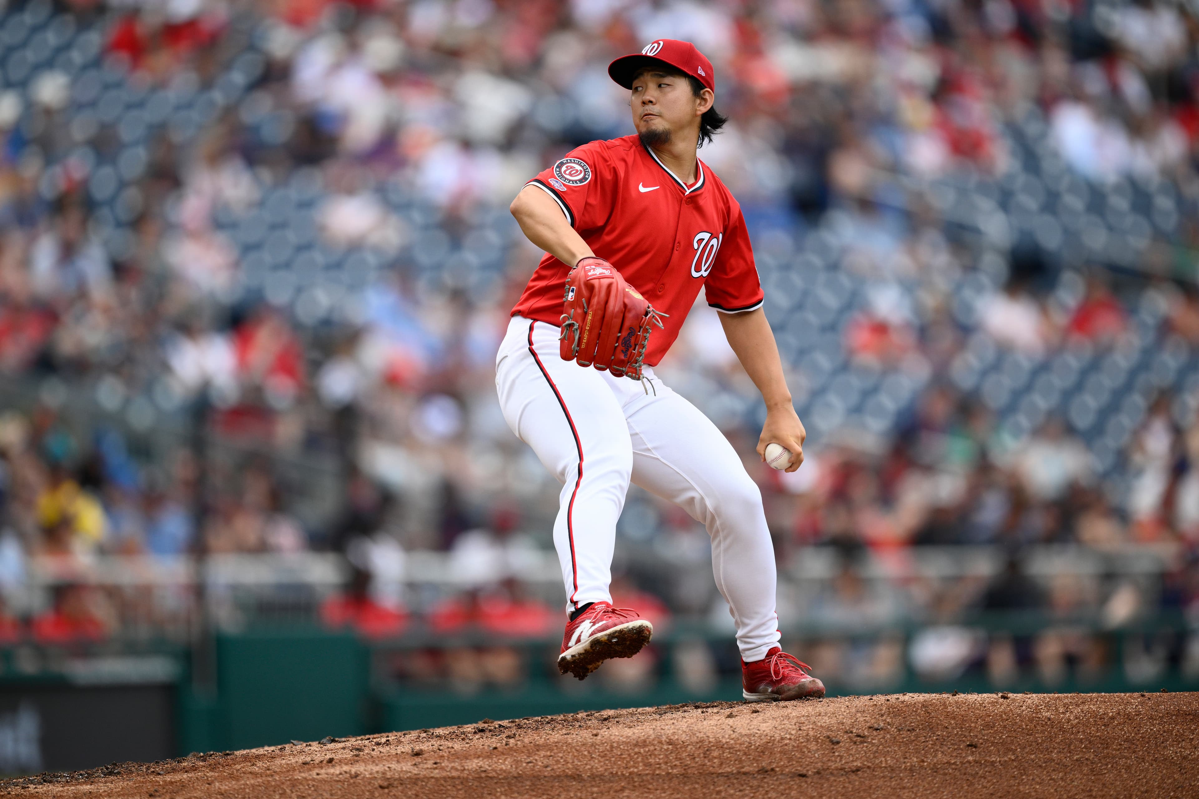 Shinnosuke Ogasawara Struggles in MLB Debut With Washington