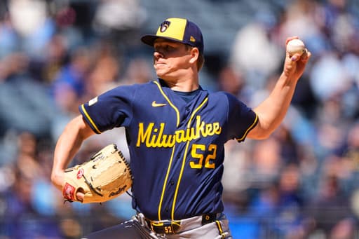 Contreras, Harrison lead Brewers to 8-5 win over Royals