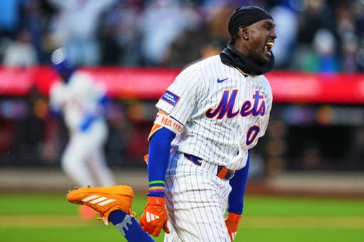 Mets place infielder Ronny Mauricio on IL with thumb fracture, call up Vidal Brujan from Triple-A