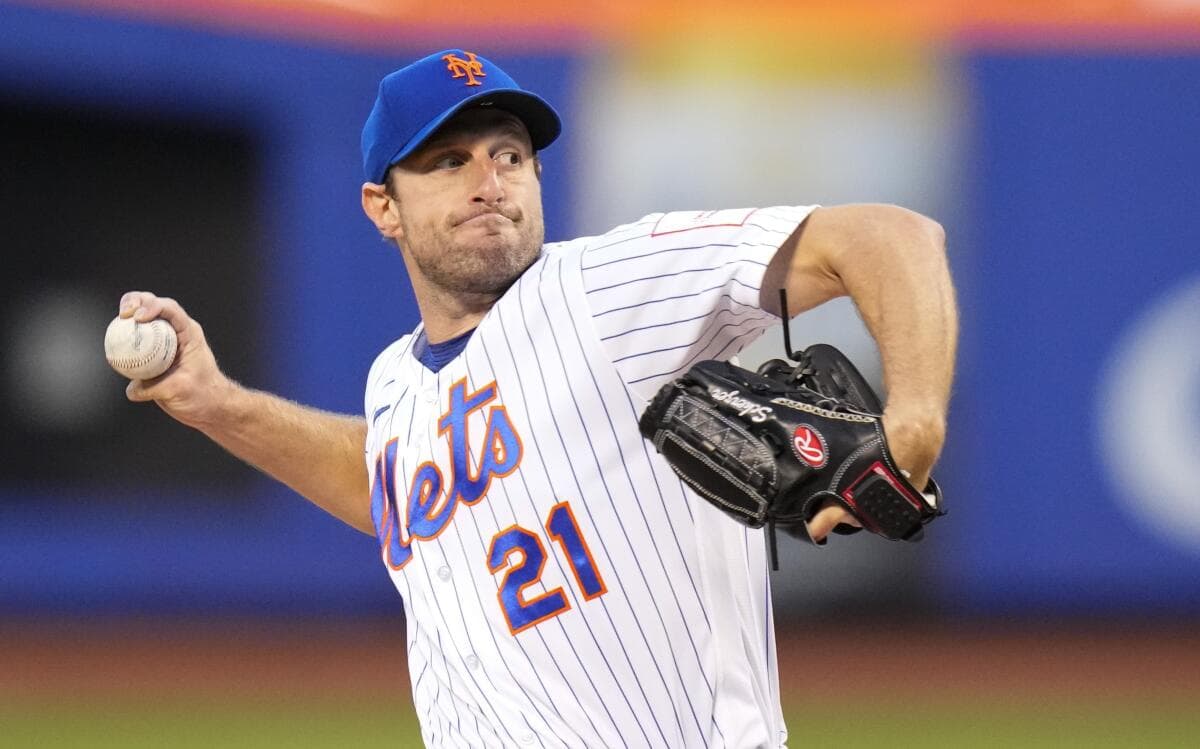 Max Scherzer agrees to a 15.5 million, 1-year contract with the Toronto Blue Jays, AP source says