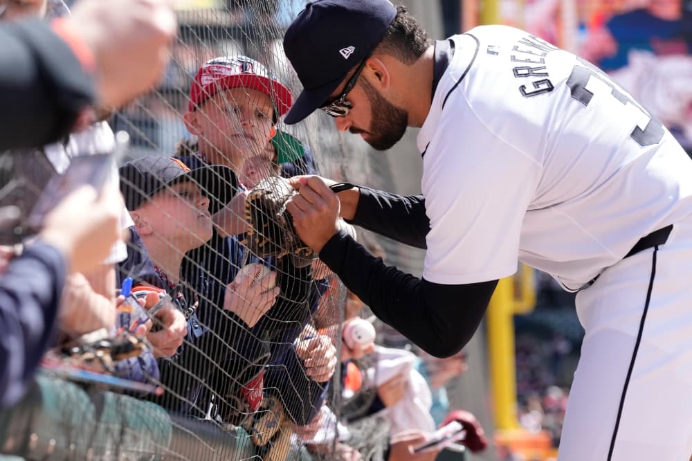 Rain forces postponement of Twins-Tigers game. They’ll play a doubleheader on Saturday