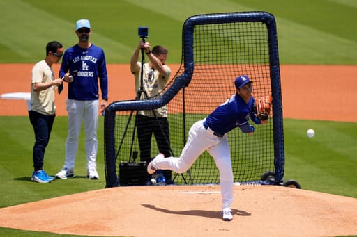 Shohei Ohtani throws 29 pitches in 2nd live batting practice since elbow surgery