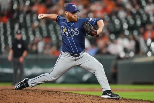Craig Kimbrel pitches a scoreless inning in his Rays debut after signing a major league deal