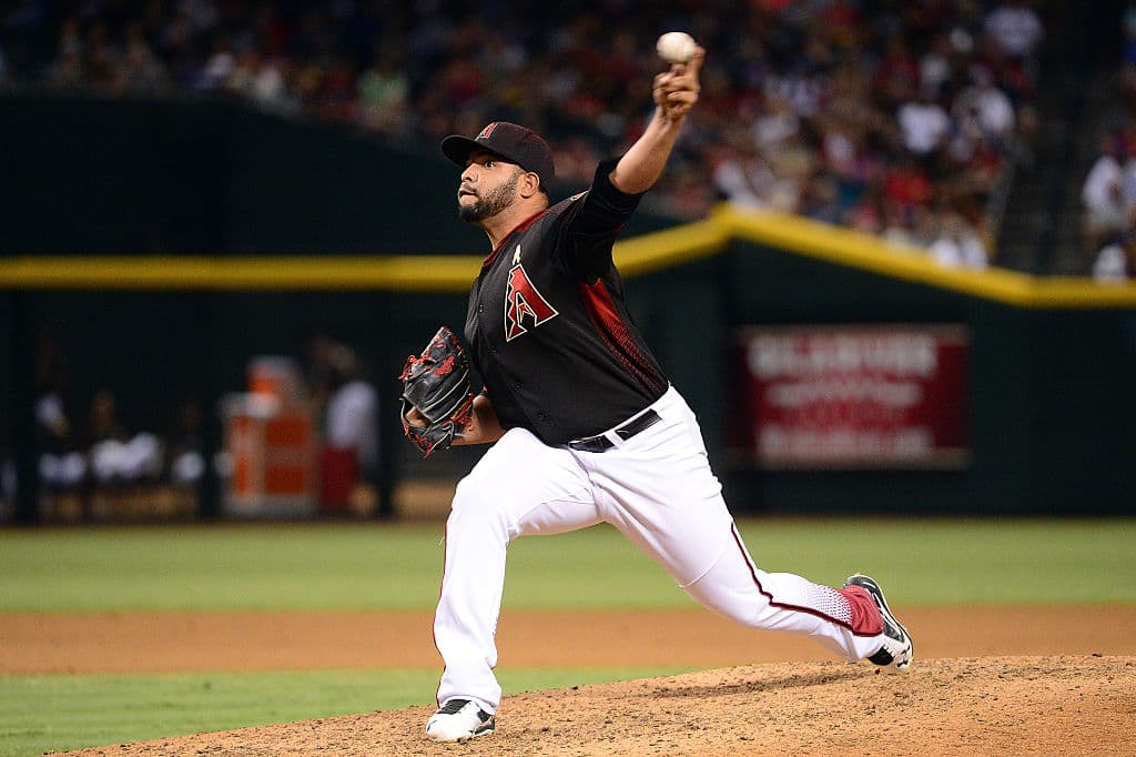 Cubs Sign Venezuelan Reliever Edwin Escobar, Lefty Pitched Last Seven Seasons in NPB
