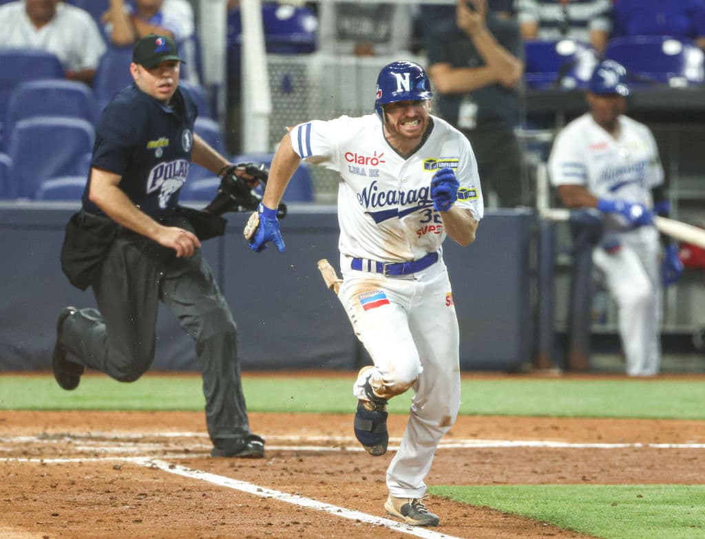 Dominican Republic Edges Nicaragua On Second Day of Caribbean Series