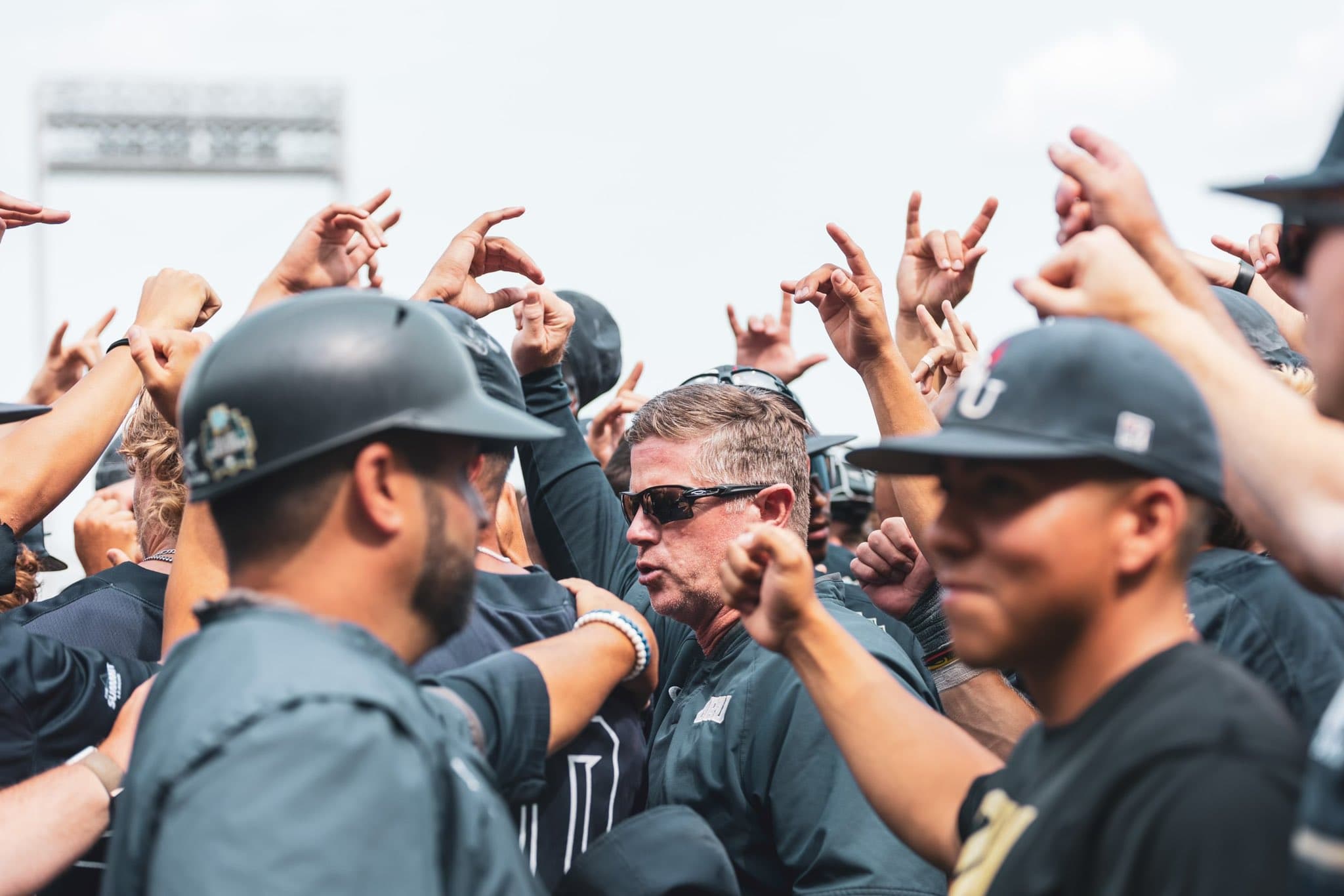 College World Series: Oral Roberts Edges TCU 6-5
