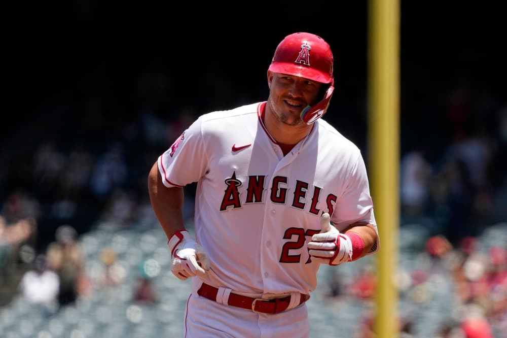 Trout says he wants to stay with Angels. Rendon discusses where baseball ranks on his priority list