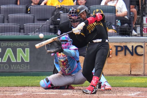Esmerlyn Valdez’s grand slam, two homers lead Pirates past Brewers 7-6 in first game of doubleheader