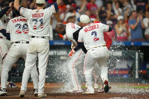 Alvarez hits 2-run homer in 9th to cap big night with Astros’ 10-8 victory over Rays