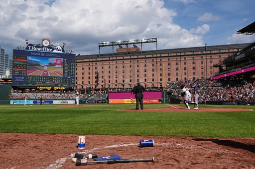 First game-ending robot umpire call gives Suárez first save in 9 years as O’s top Rangers 8-3