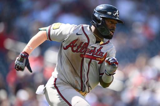 Braves CF Harris scratched from the lineup, then hits 2-run double as pinch-hitter vs Phillies