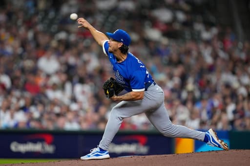 Michael Lorenzen to start for Italy, Keider Montero for Venezuela in World Baseball Classic semi