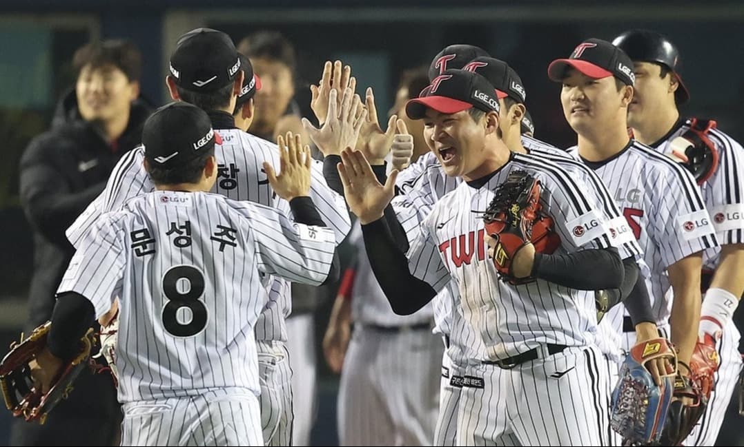 KBO News: Twins Clinch Pennant; Dinos Making Late-Season Playoff Push