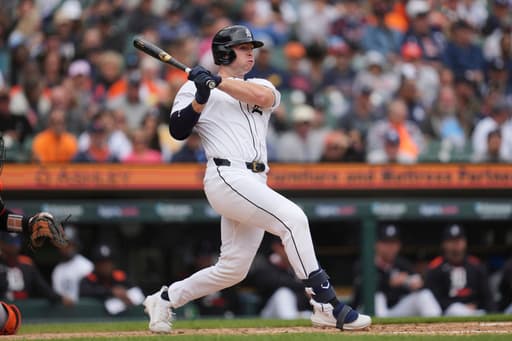 Malloy’s go-ahead, 2-run single in 5th lifts AL-leading Tigers to 4-3 sweep-earning win over Giants